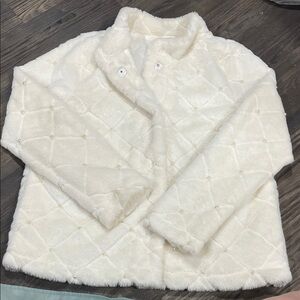 Elegant White Quilted Jacket